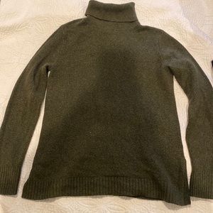 J.Crew Forest green turtle neck sweater